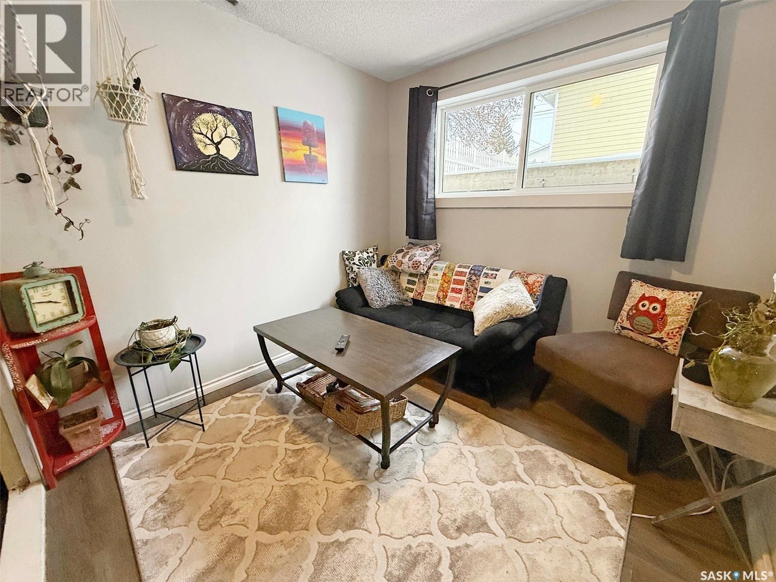 271 14Th Avenue Ne, Swift Current, SK - Indoor