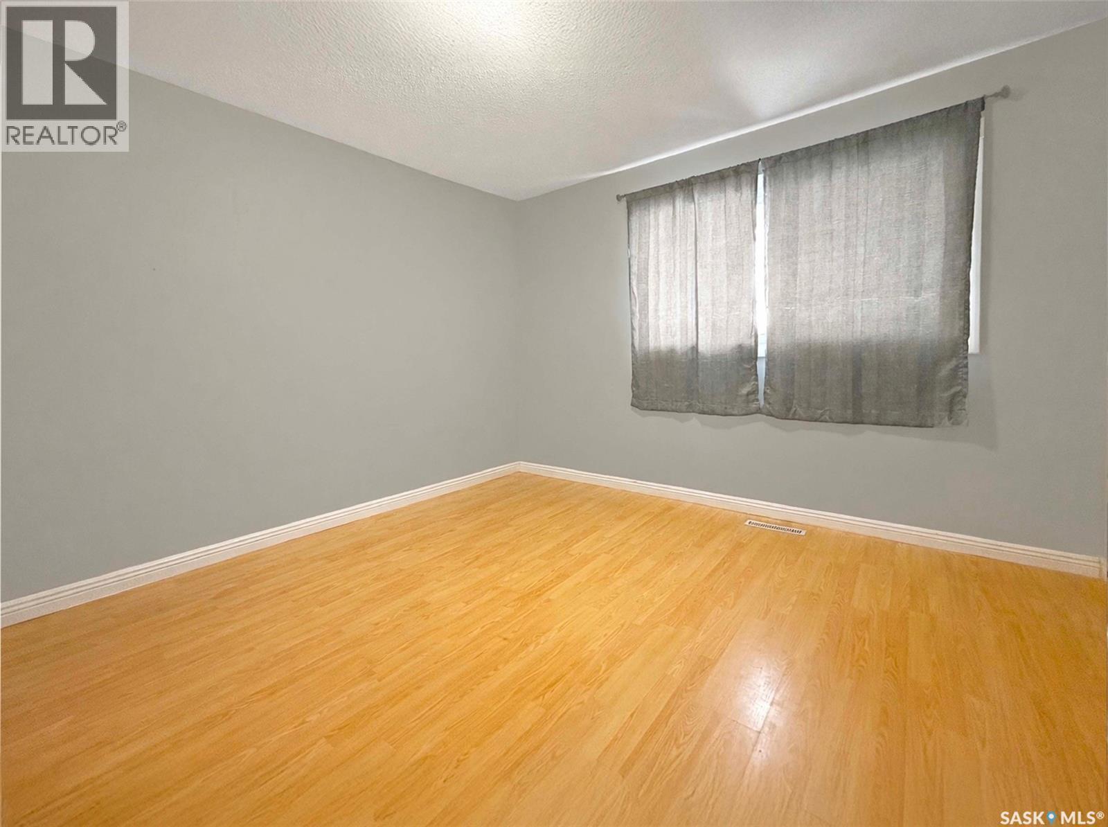 271 14Th Avenue Ne, Swift Current, SK - Indoor Photo Showing Other Room