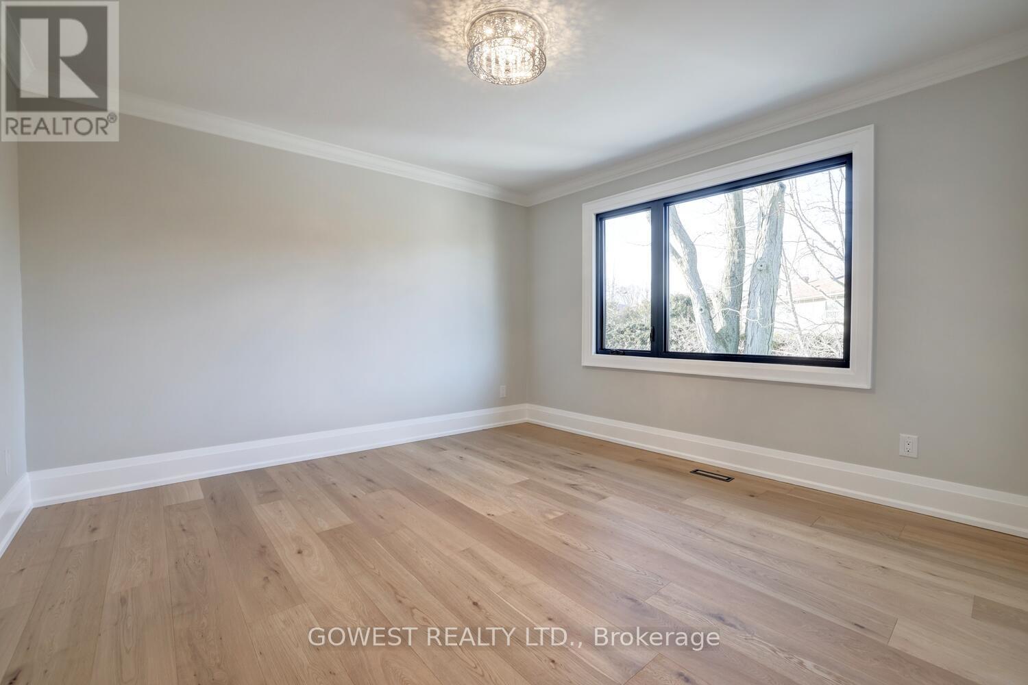 981 Valdese Drive, Mississauga, ON - Indoor Photo Showing Other Room