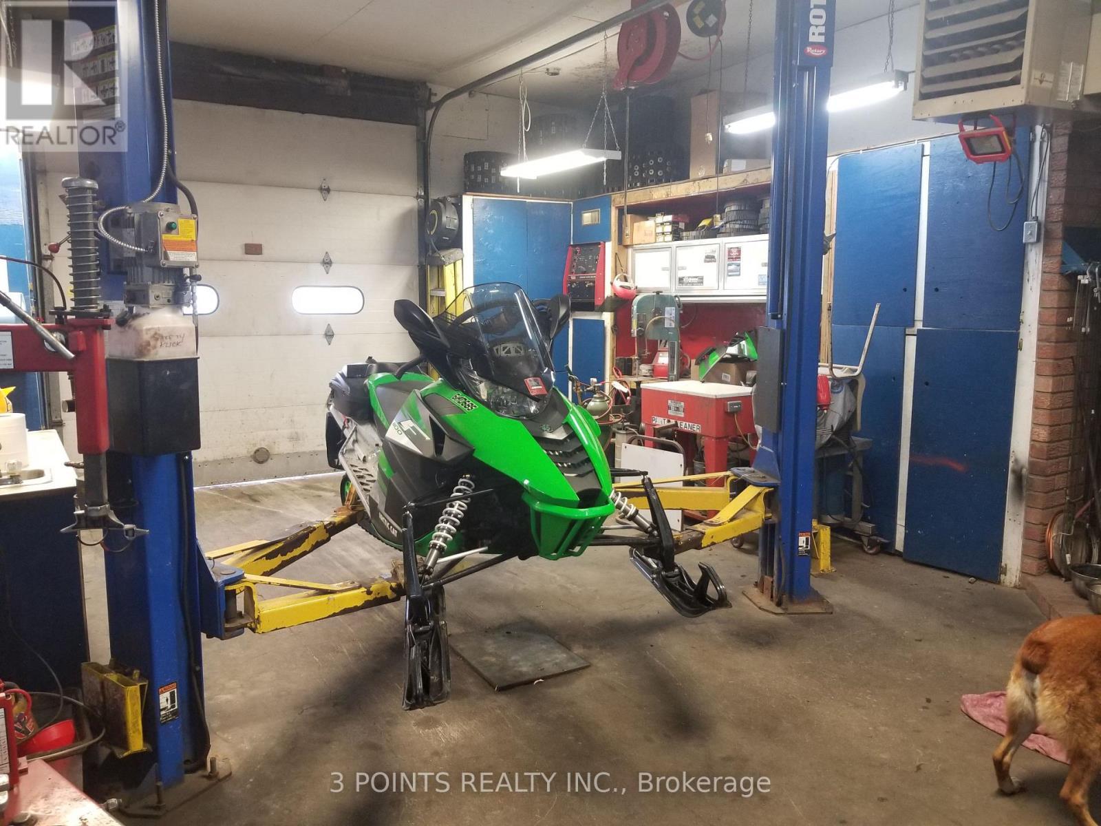 35 Main Street E, Bluewater (Zurich), ON