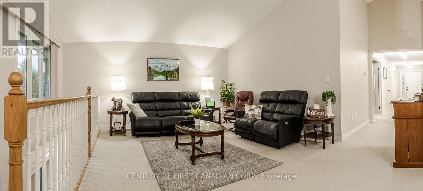 18 - 20 Windemere Place, St. Thomas, ON - Indoor