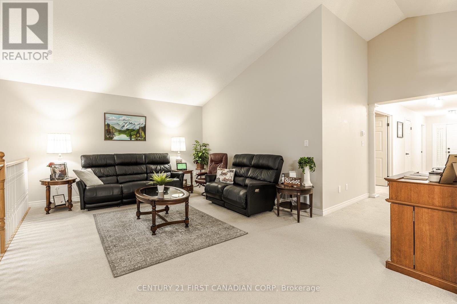 18 - 20 Windemere Place, St. Thomas, ON - Indoor Photo Showing Dining Room