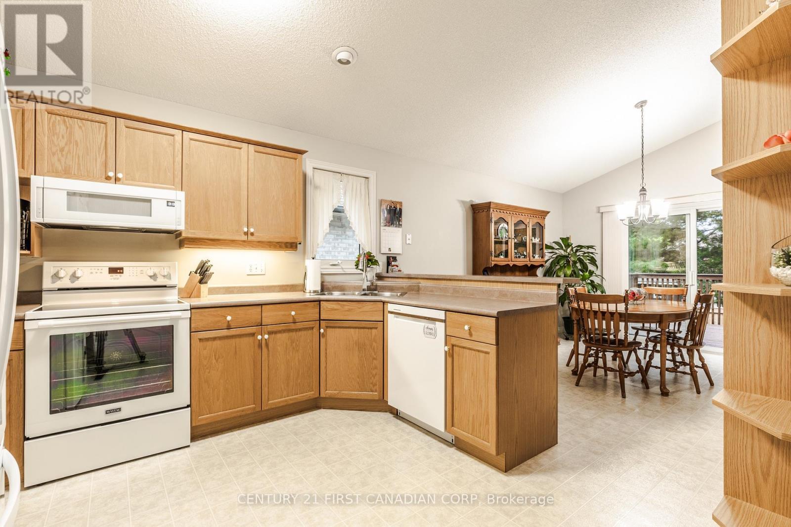 18 - 20 Windemere Place, St. Thomas, ON - Indoor Photo Showing Other Room