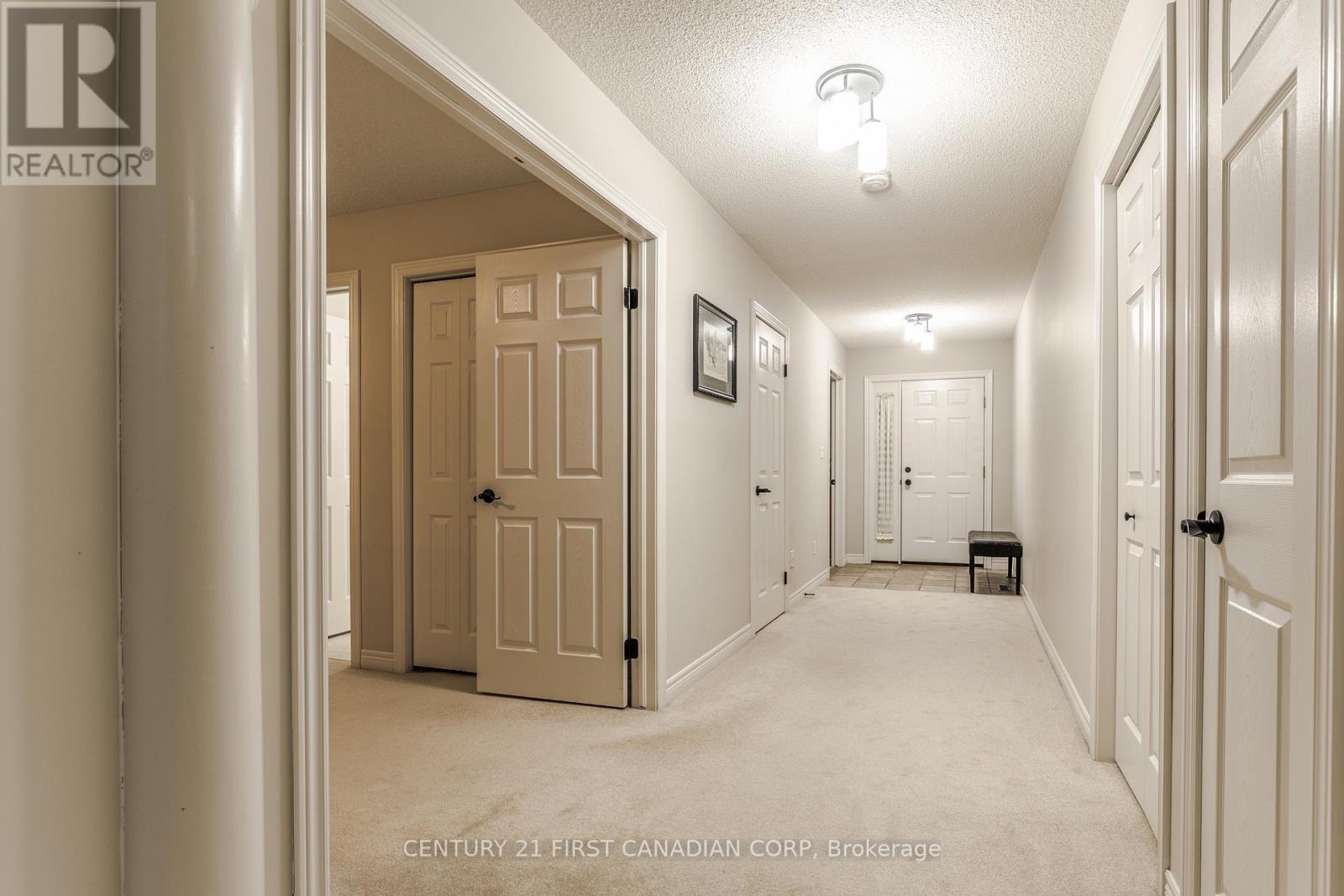 18 - 20 Windemere Place, St. Thomas, ON - Indoor Photo Showing Bedroom