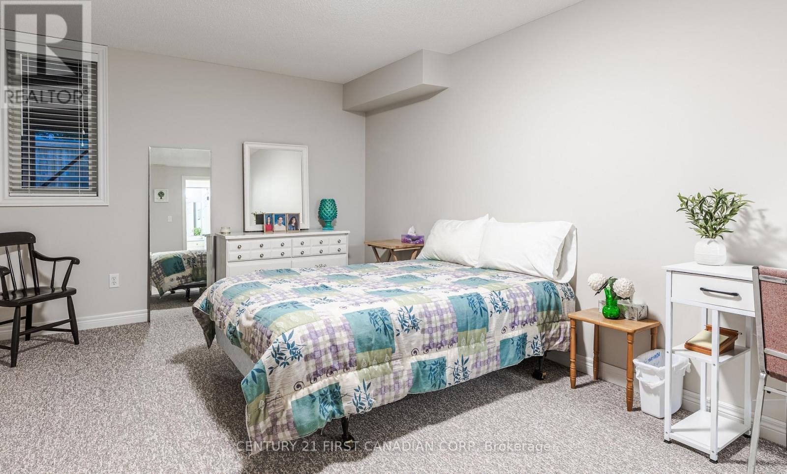 18 - 20 Windemere Place, St. Thomas, ON - Indoor Photo Showing Bedroom