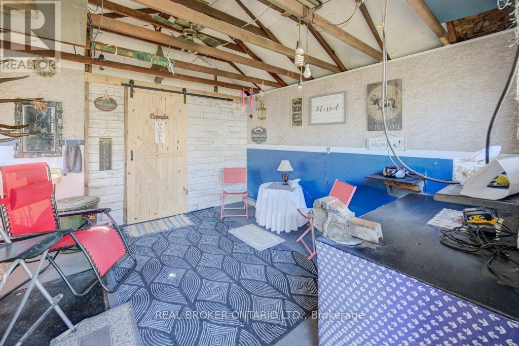 458 Upper Wentworth Street, Hamilton, ON - Indoor