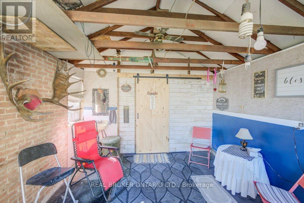 458 Upper Wentworth Street, Hamilton, ON - Indoor