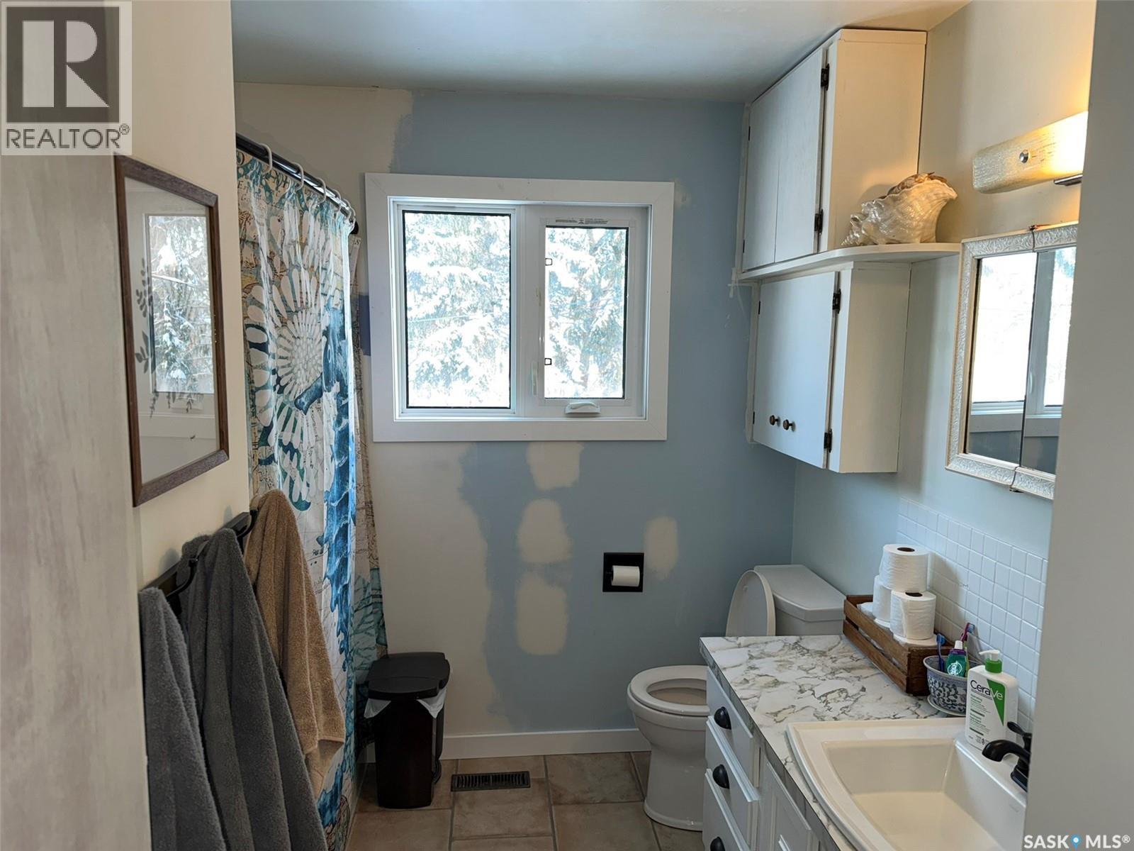 410 Miller Crescent E, Wynyard, SK - Indoor Photo Showing Bathroom