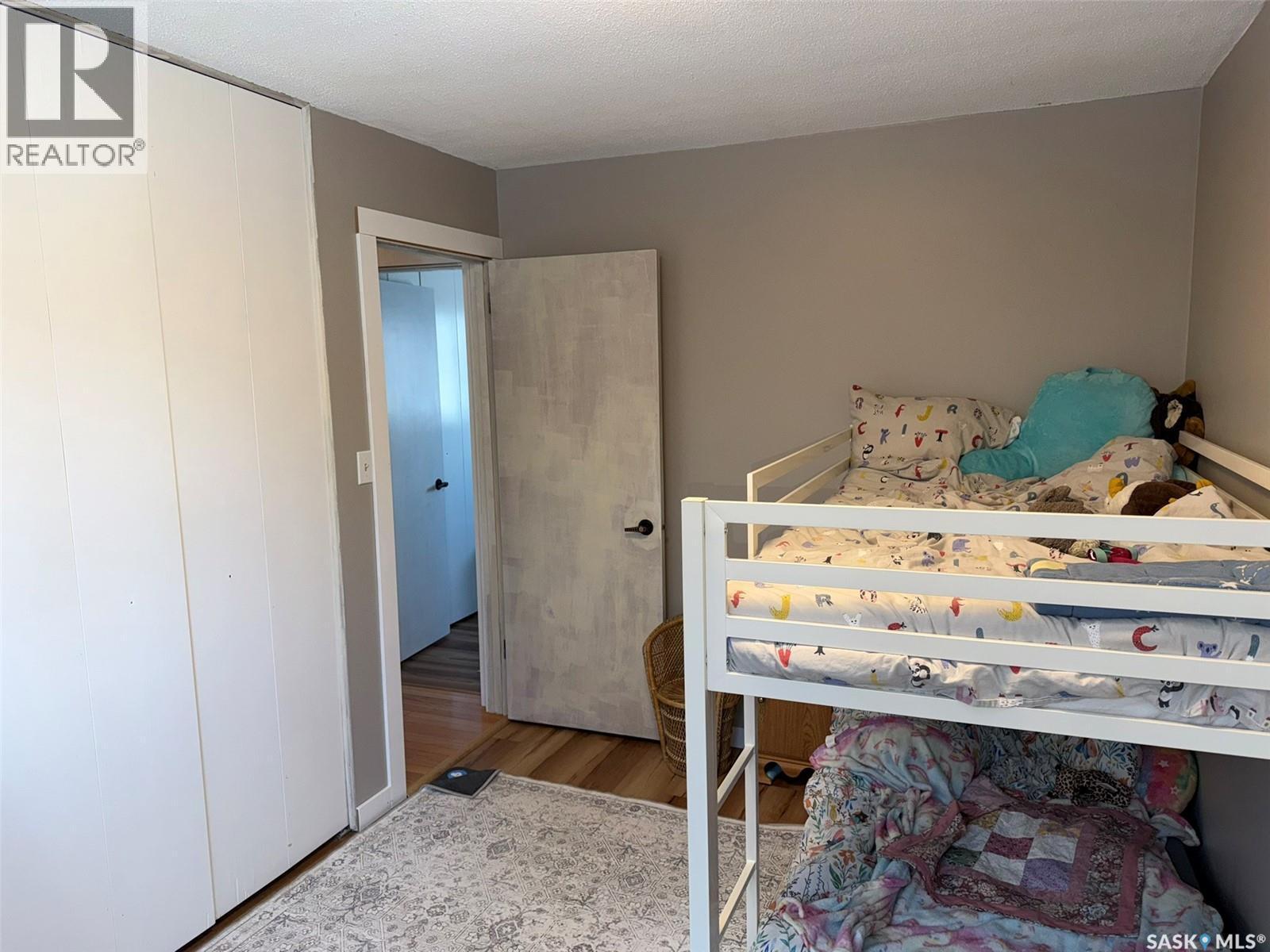 410 Miller Crescent E, Wynyard, SK - Indoor Photo Showing Bedroom