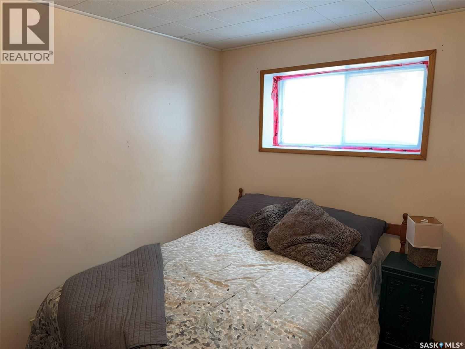 410 Miller Crescent E, Wynyard, SK - Indoor Photo Showing Bedroom