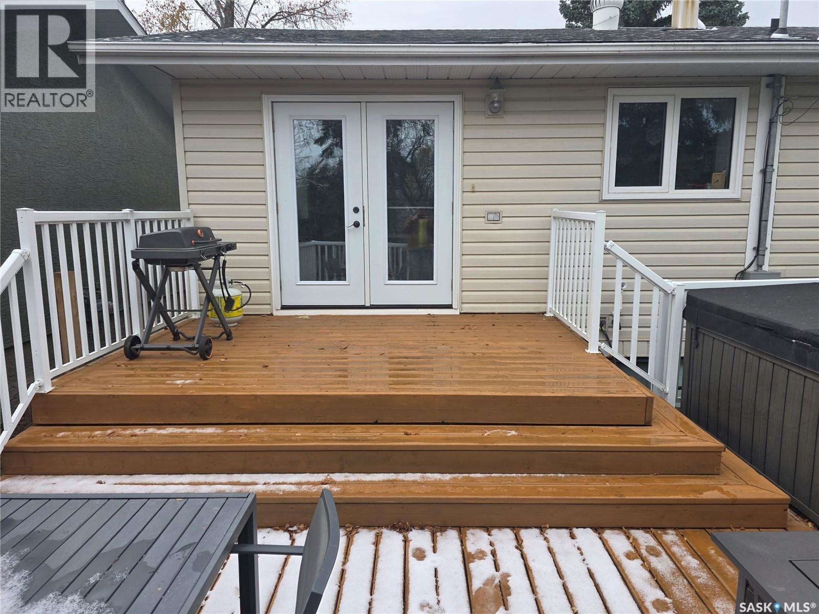 410 Miller Crescent E, Wynyard, SK - Outdoor With Deck Patio Veranda With Exterior