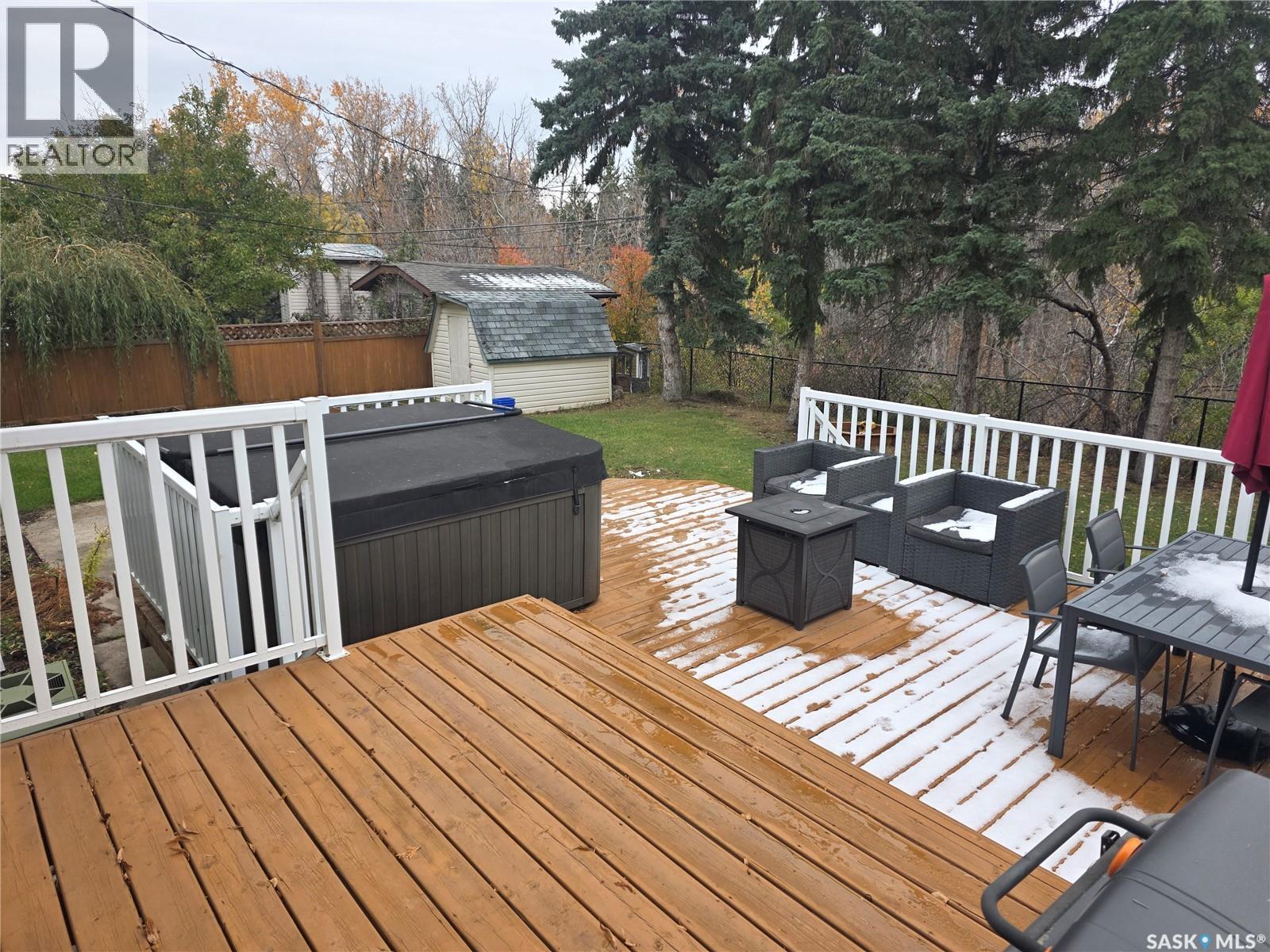 410 Miller Crescent E, Wynyard, SK - Outdoor With Deck Patio Veranda With Exterior