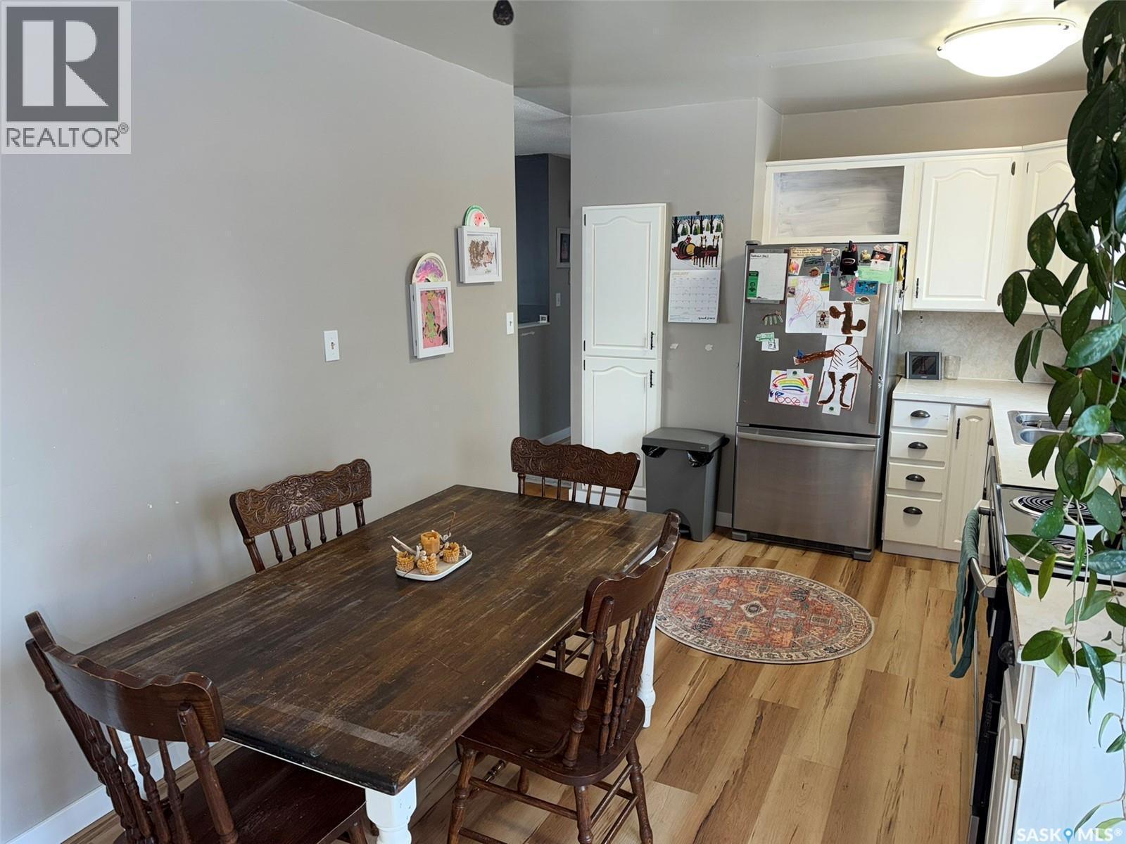 410 Miller Crescent E, Wynyard, SK - Indoor Photo Showing Dining Room