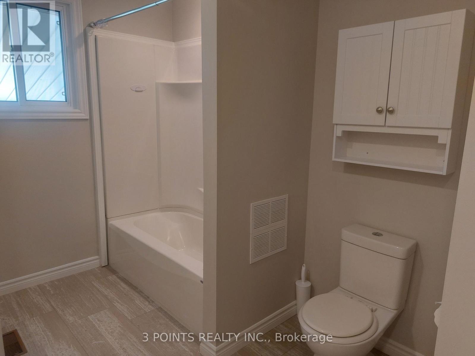 377 South Street S, Goderich (Goderich (Town)), ON - Indoor Photo Showing Bathroom