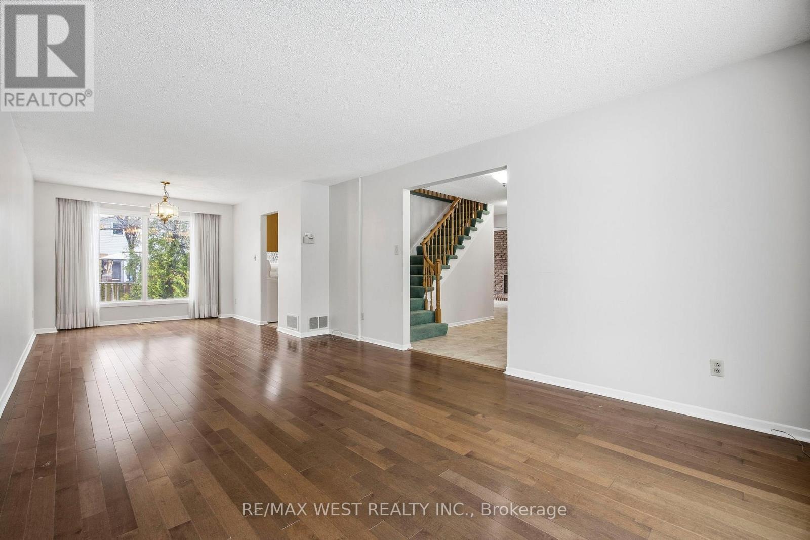 7350 Bendigo Circle, Mississauga, ON - Indoor Photo Showing Other Room