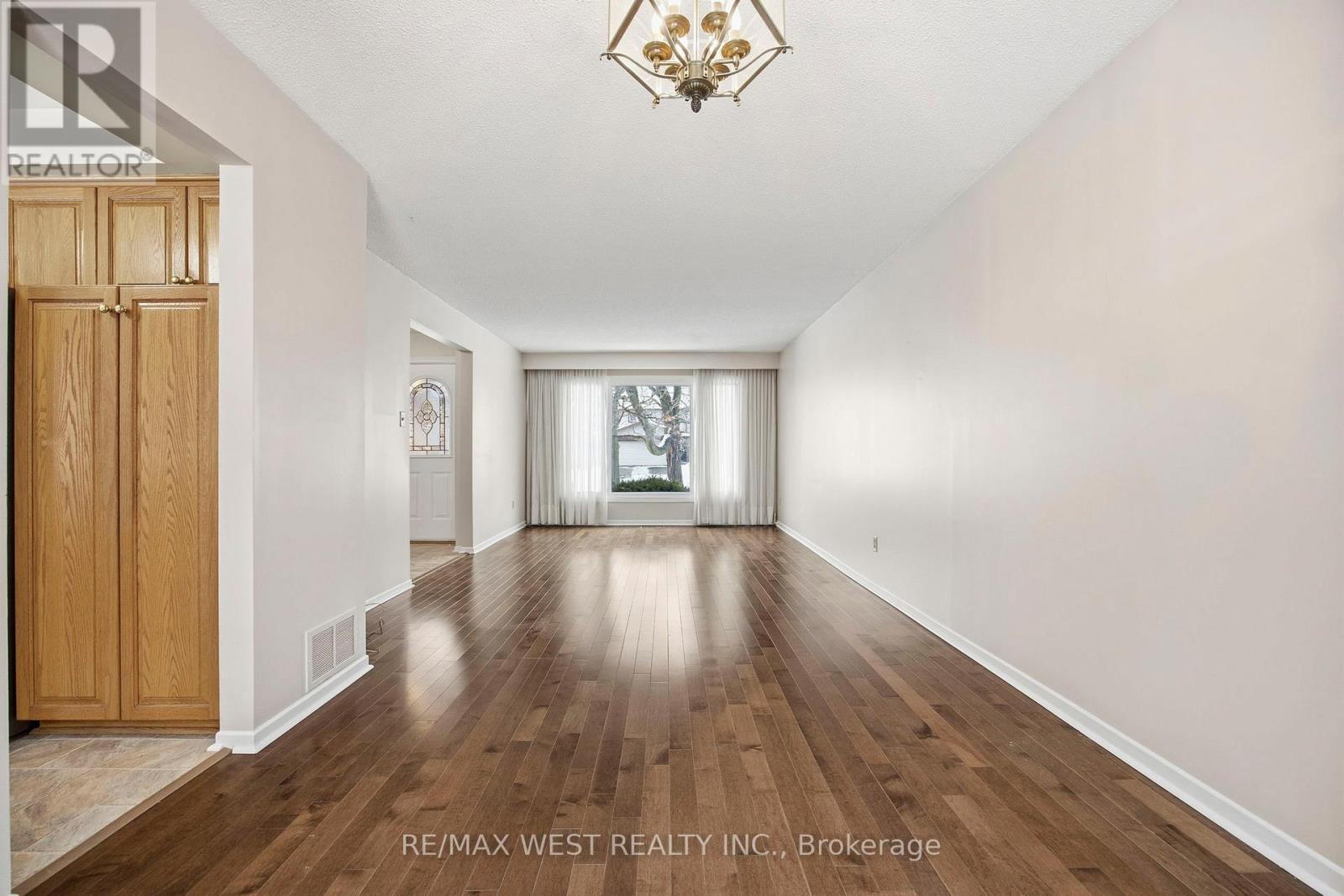 7350 Bendigo Circle, Mississauga, ON - Indoor Photo Showing Other Room