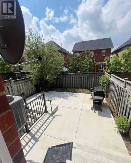 6912 Buttle Station Place, Mississauga, ON - Outdoor