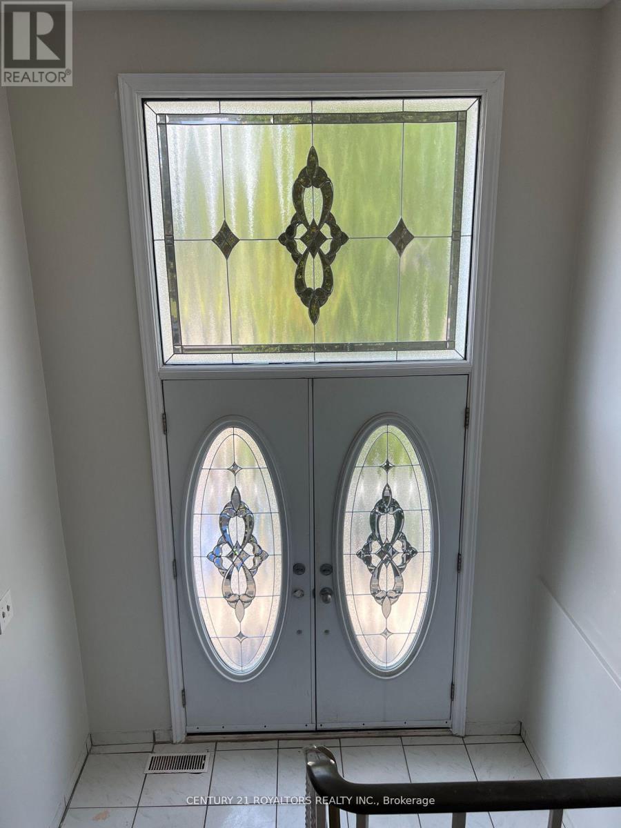 7258 Sills Road, Mississauga, ON - Indoor Photo Showing Other Room