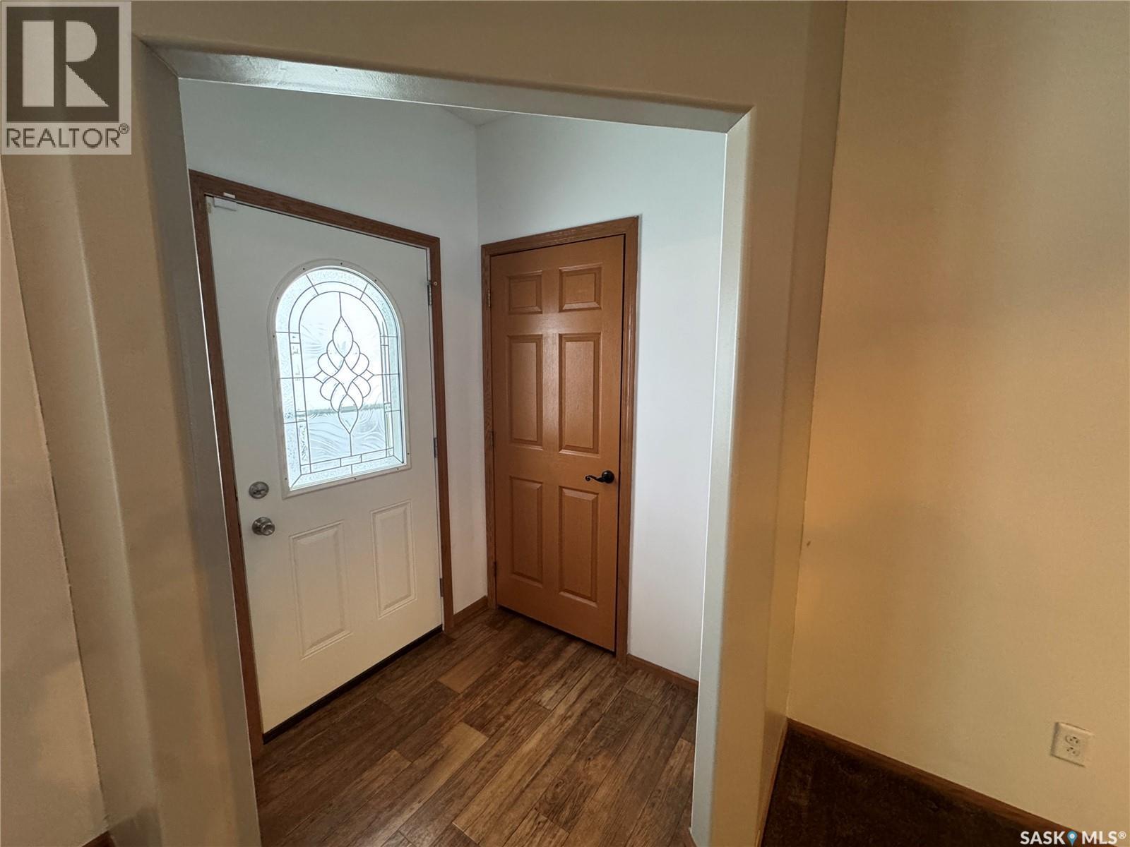 528 Duke Street, Imperial, SK - Indoor Photo Showing Other Room