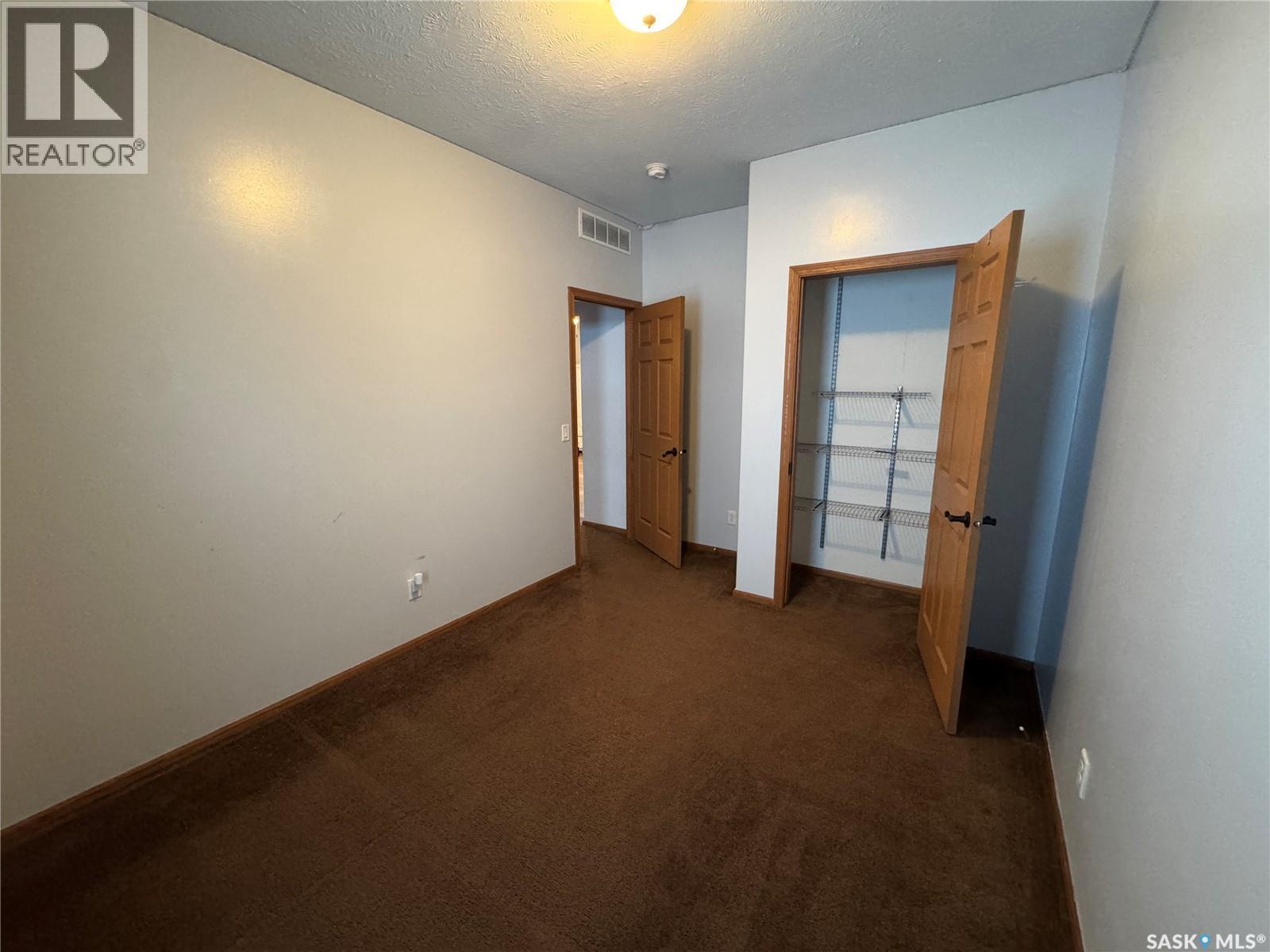 528 Duke Street, Imperial, SK - Indoor Photo Showing Other Room