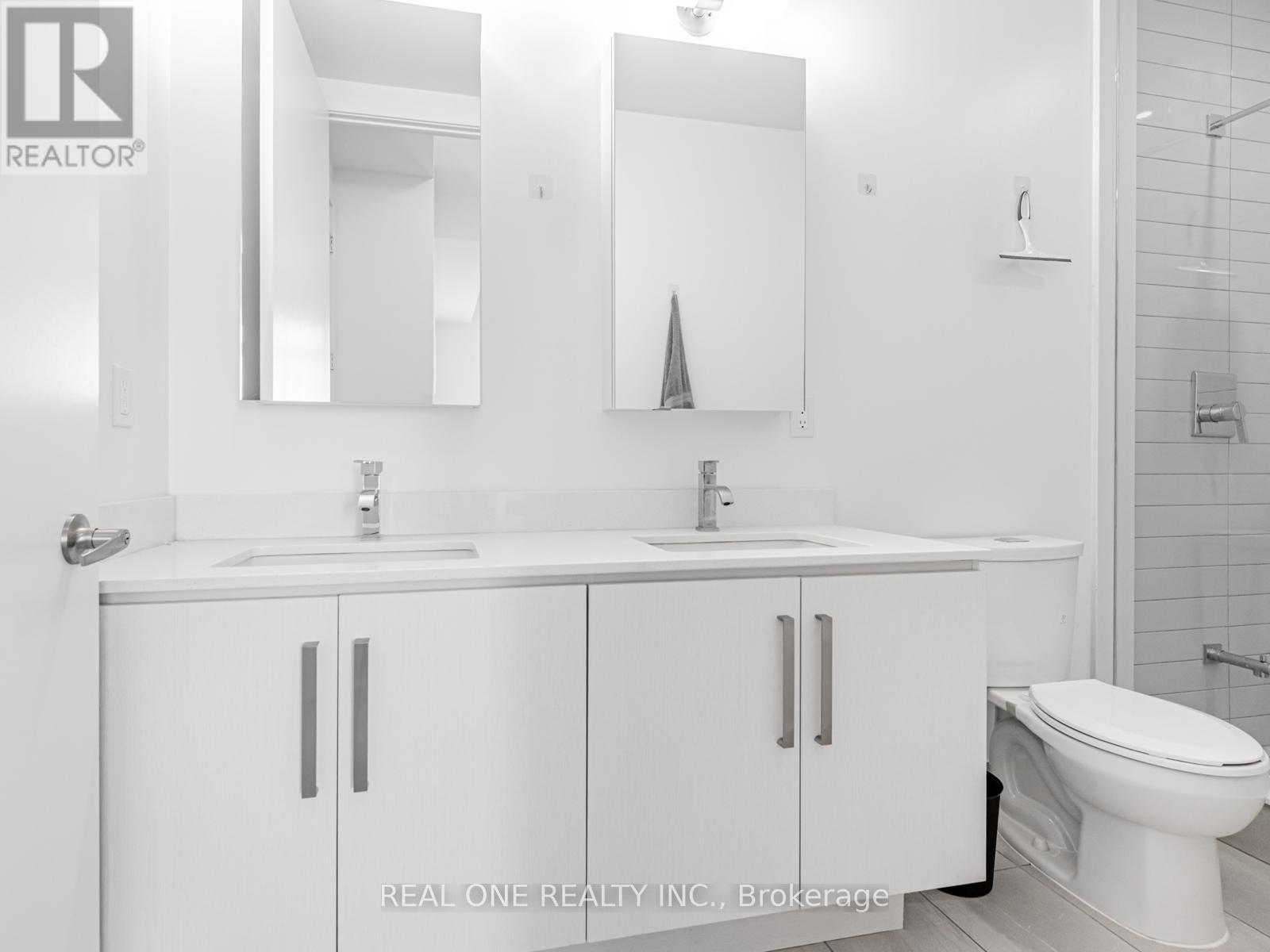 3405 - 5180 Yonge Street, Toronto, ON - Indoor Photo Showing Bathroom