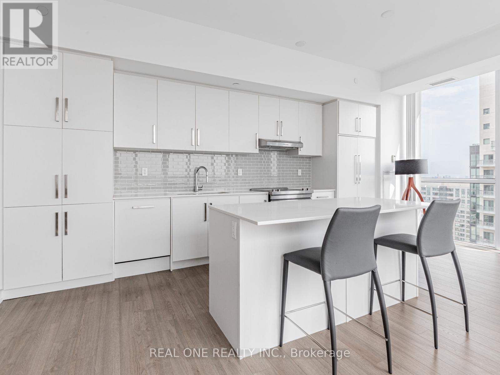 3405 - 5180 Yonge Street, Toronto, ON - Indoor Photo Showing Kitchen With Upgraded Kitchen