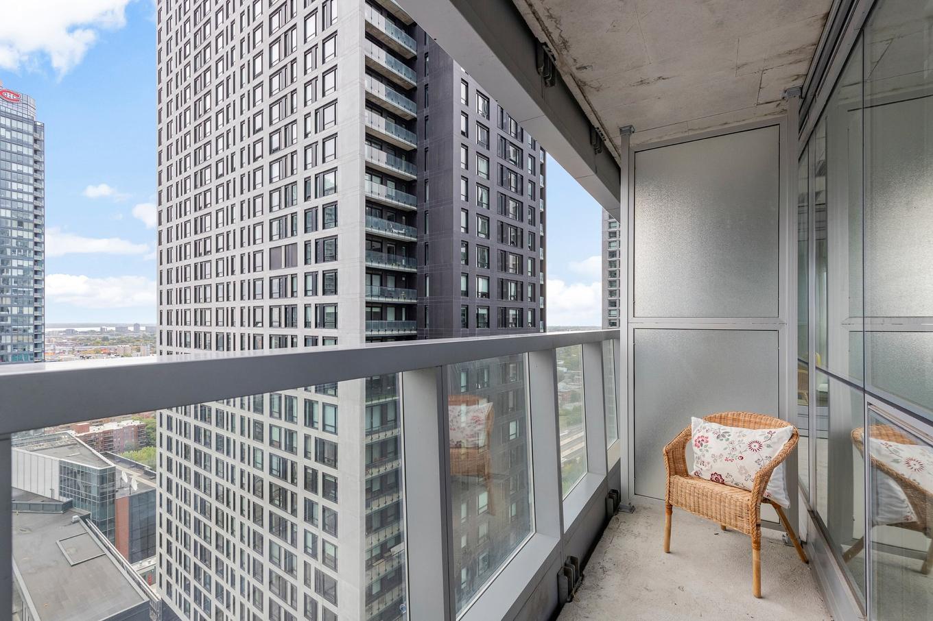 Balcon - 2303-1050 Rue Drummond, Montréal (Ville-Marie), QC - Outdoor With Exterior