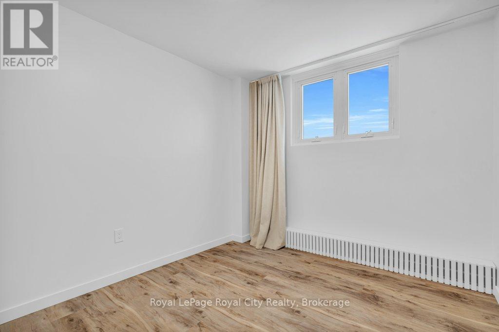 511 - 19 Woodlawn Road E, Guelph (Riverside Park), ON - Indoor Photo Showing Other Room