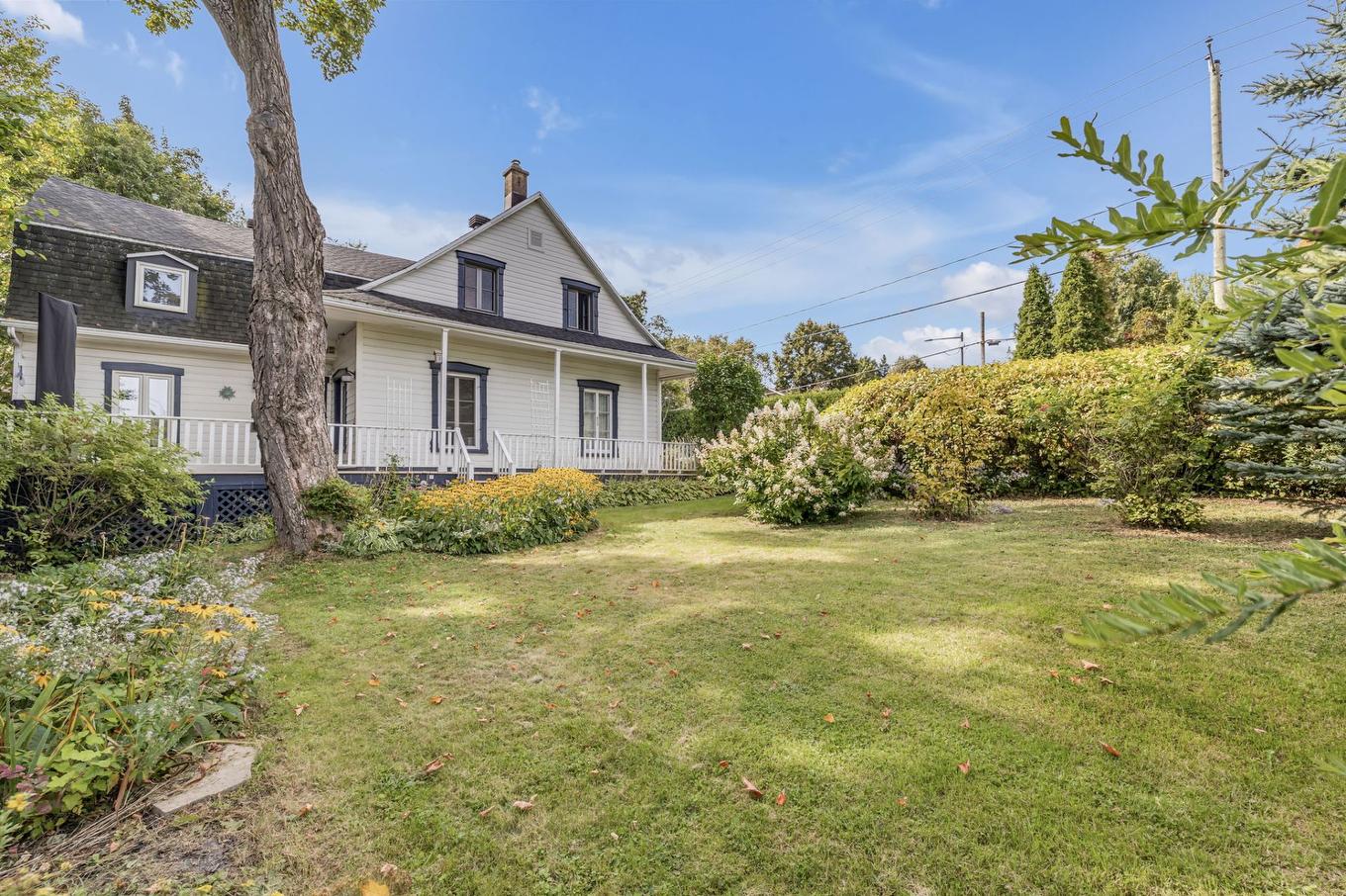 Extérieur - 2671 Ch. St-Louis, Québec (Sainte-Foy/Sillery/Cap-Rouge), QC - Outdoor With Deck Patio Veranda