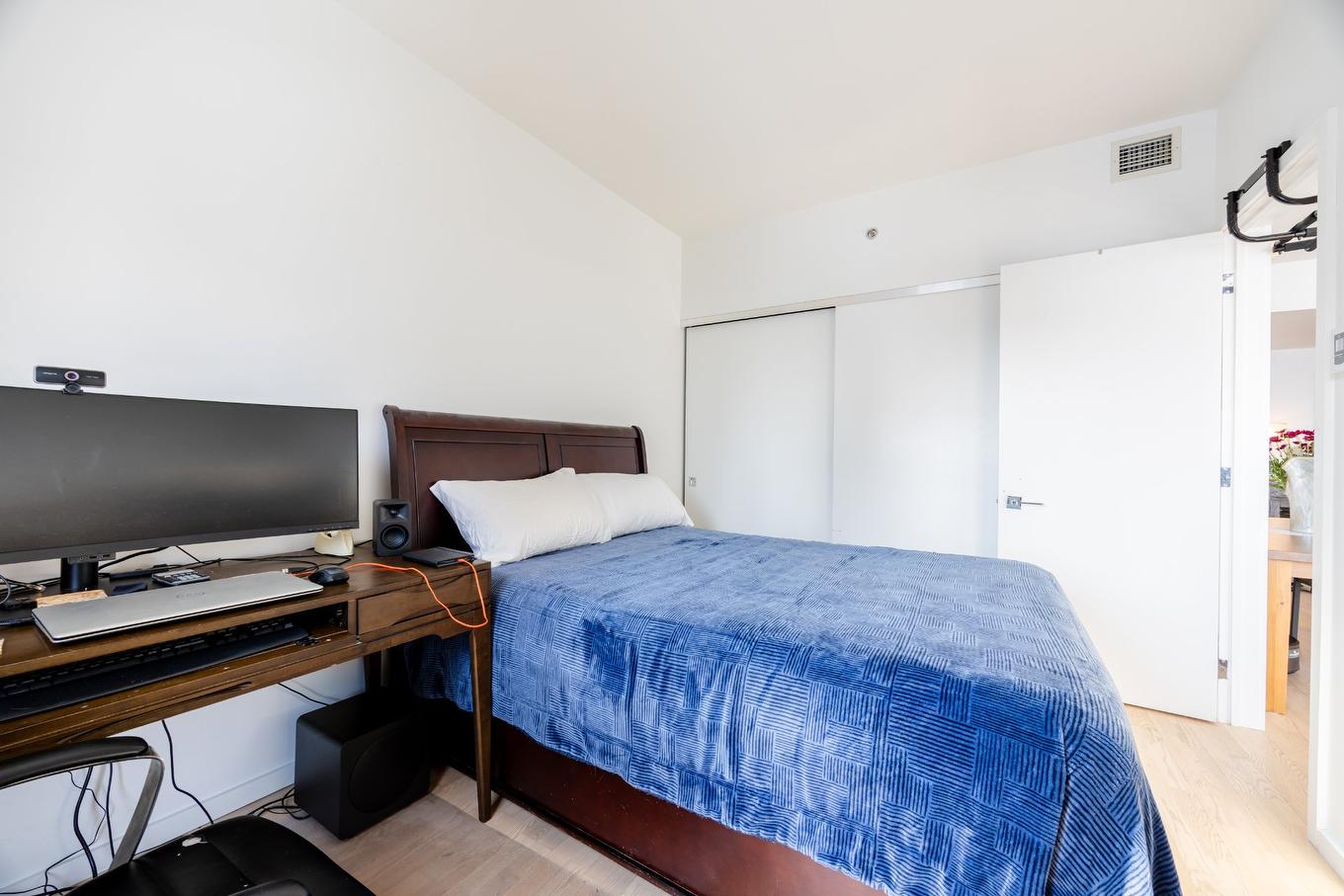 Chambre à coucher - 2502-350 Boul. De Maisonneuve O., Montréal (Ville-Marie), QC - Indoor Photo Showing Bedroom