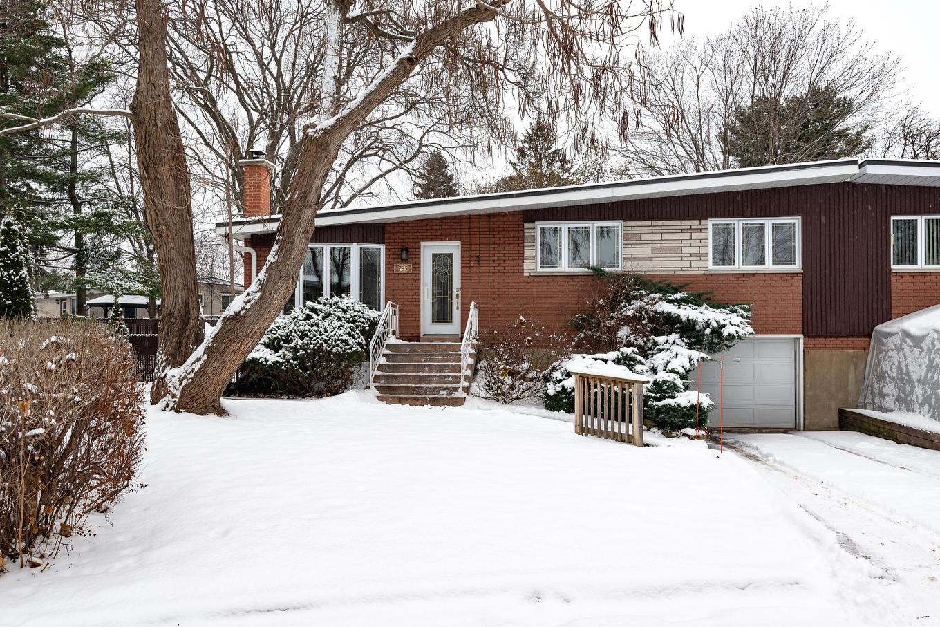 Frontage - 795 Place Valiquette, Brossard, QC - Outdoor