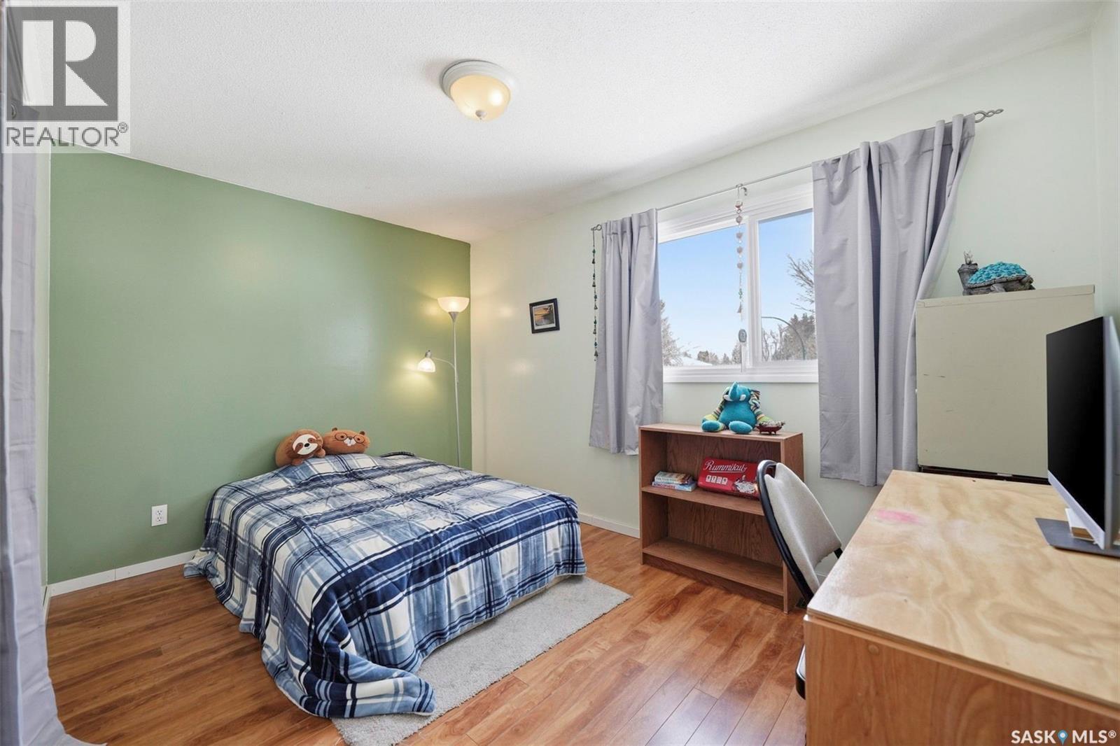 2349 Easthill, Saskatoon, SK - Indoor Photo Showing Bedroom