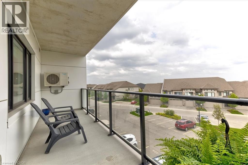 245 Grey Silo Road Unit# 302, Waterloo, ON - Outdoor With Balcony With Exterior