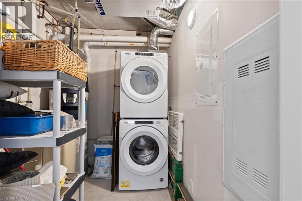 245 Grey Silo Road Unit# 302, Waterloo, ON - Indoor Photo Showing Laundry Room