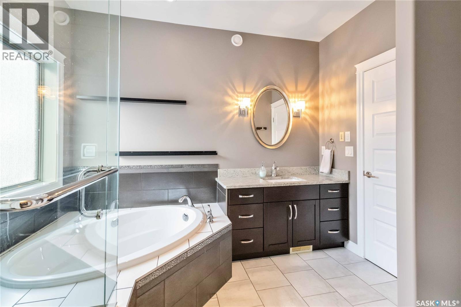 119 Masuda Terrace, Saskatoon, SK - Indoor Photo Showing Bathroom