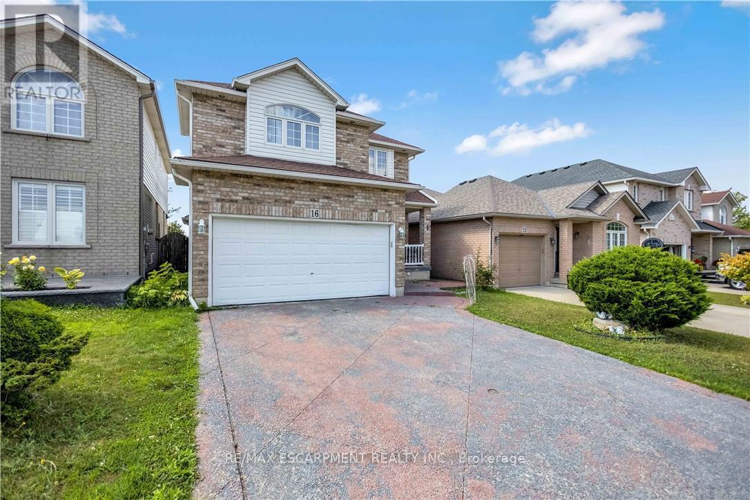 16 Jessica Street, Hamilton, ON - Outdoor With Facade