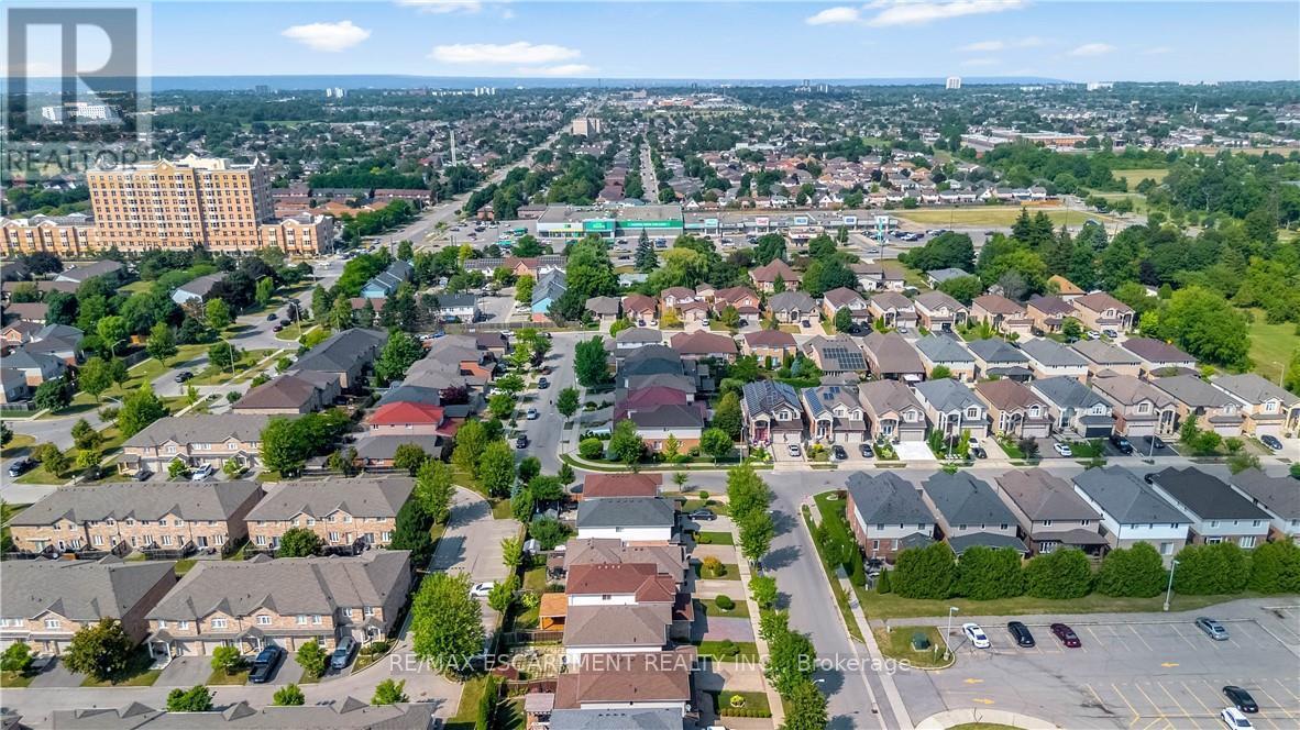 16 Jessica Street, Hamilton, ON - Outdoor With View