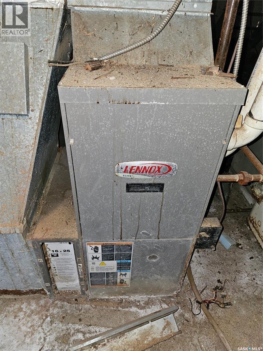 1038 Veterans Avenue, Esterhazy, SK - Indoor Photo Showing Basement