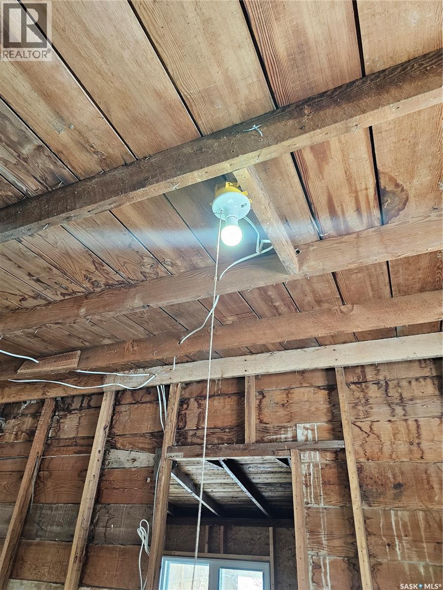 1038 Veterans Avenue, Esterhazy, SK - Indoor Photo Showing Other Room