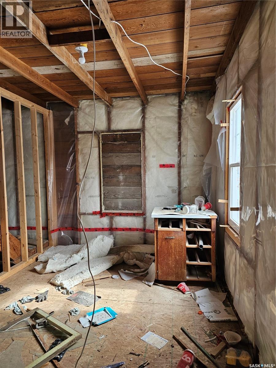 1038 Veterans Avenue, Esterhazy, SK - Indoor Photo Showing Basement