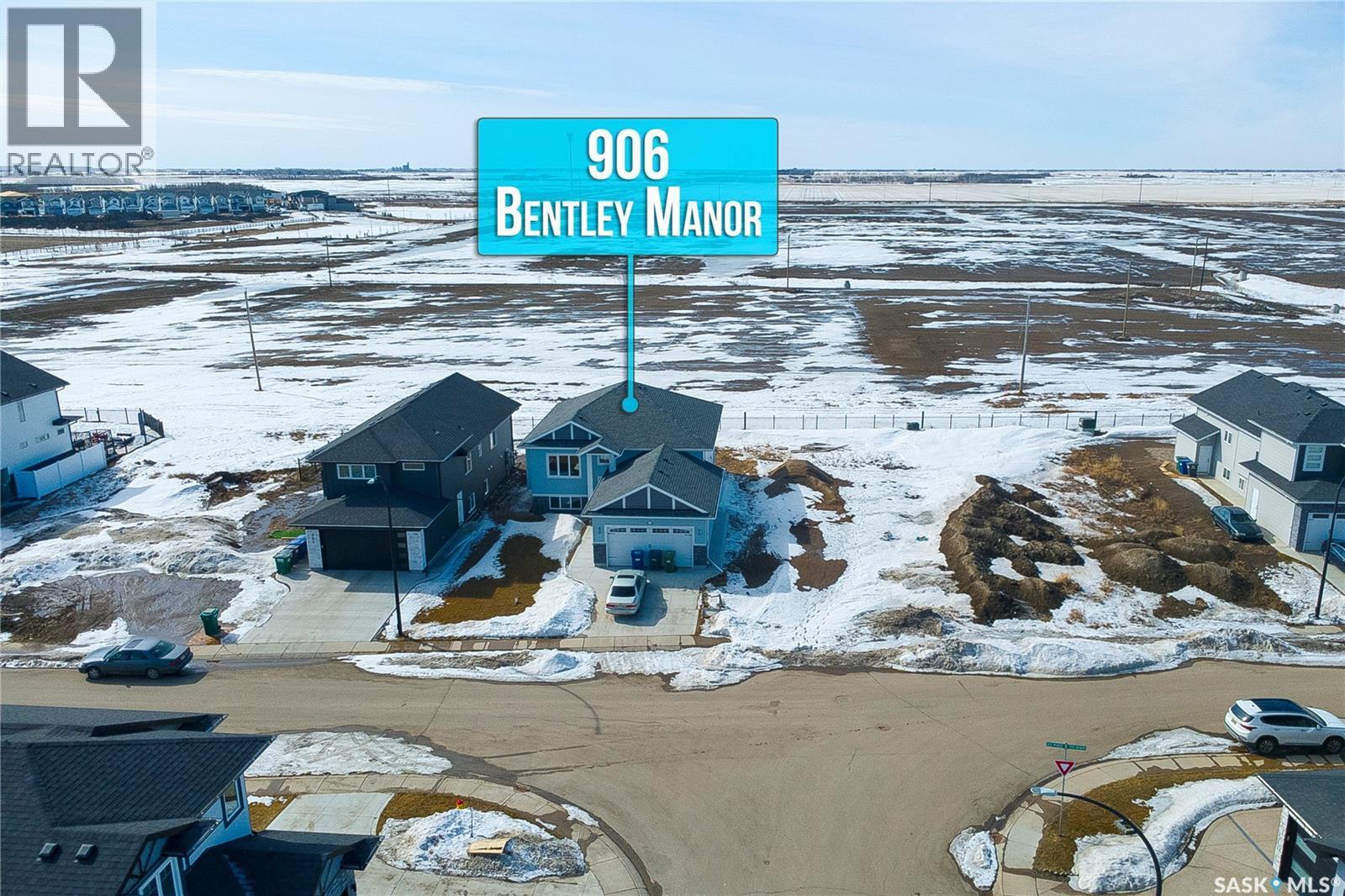 906 Bentley Manor, Saskatoon, SK - Outdoor With View