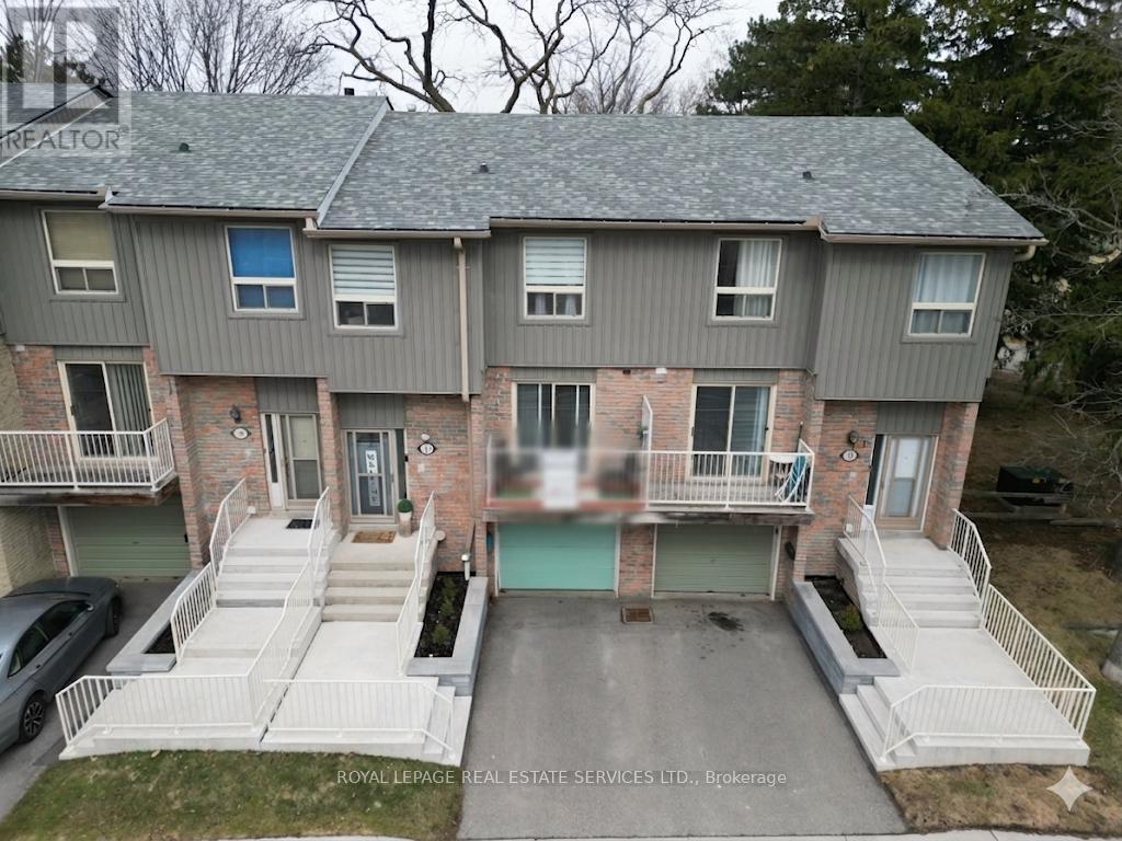 117 - 60 Hanson Road, Mississauga, ON - Outdoor