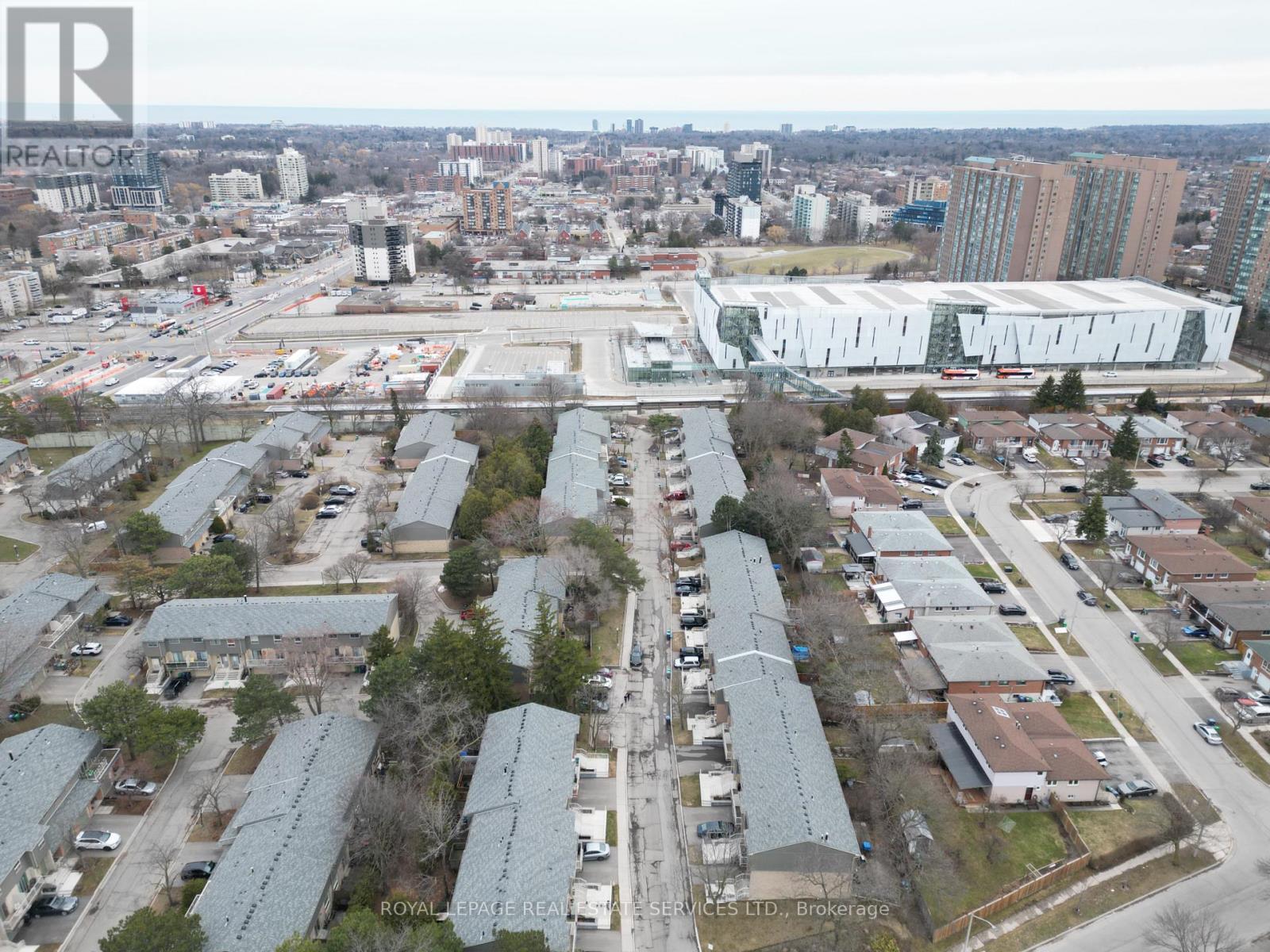 Steps to Cooksvillle GO Station - 117 - 60 Hanson Road, Mississauga, ON - Outdoor With View