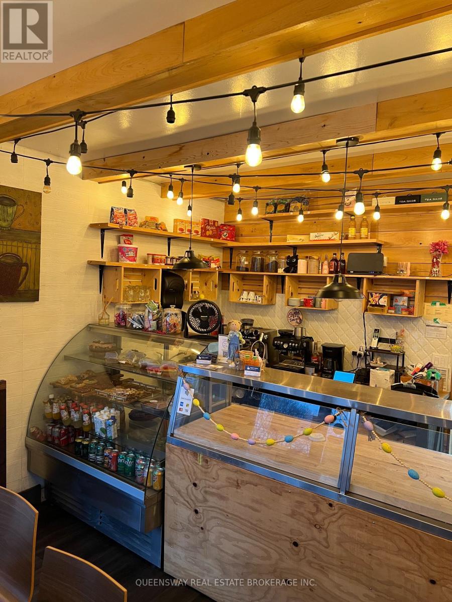 1097 Lakeshore Road E, Mississauga, ON