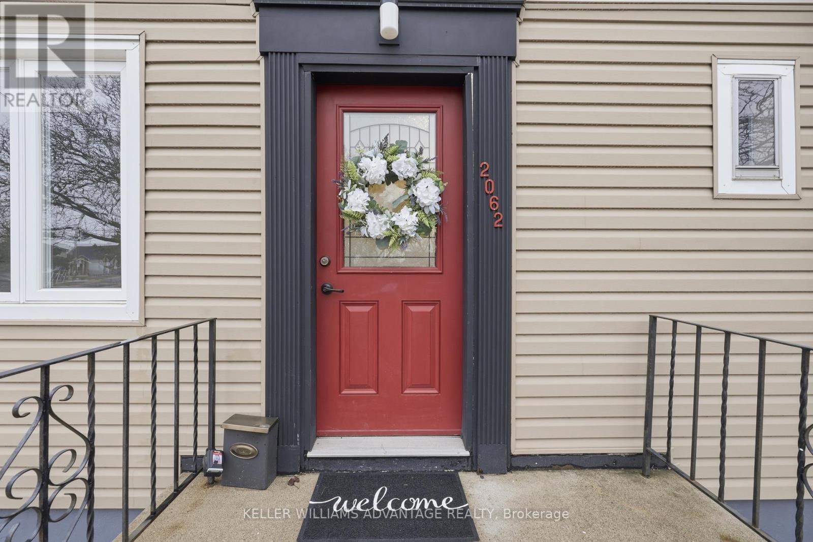 2062 Barton Street E, Hamilton, ON - Outdoor With Exterior