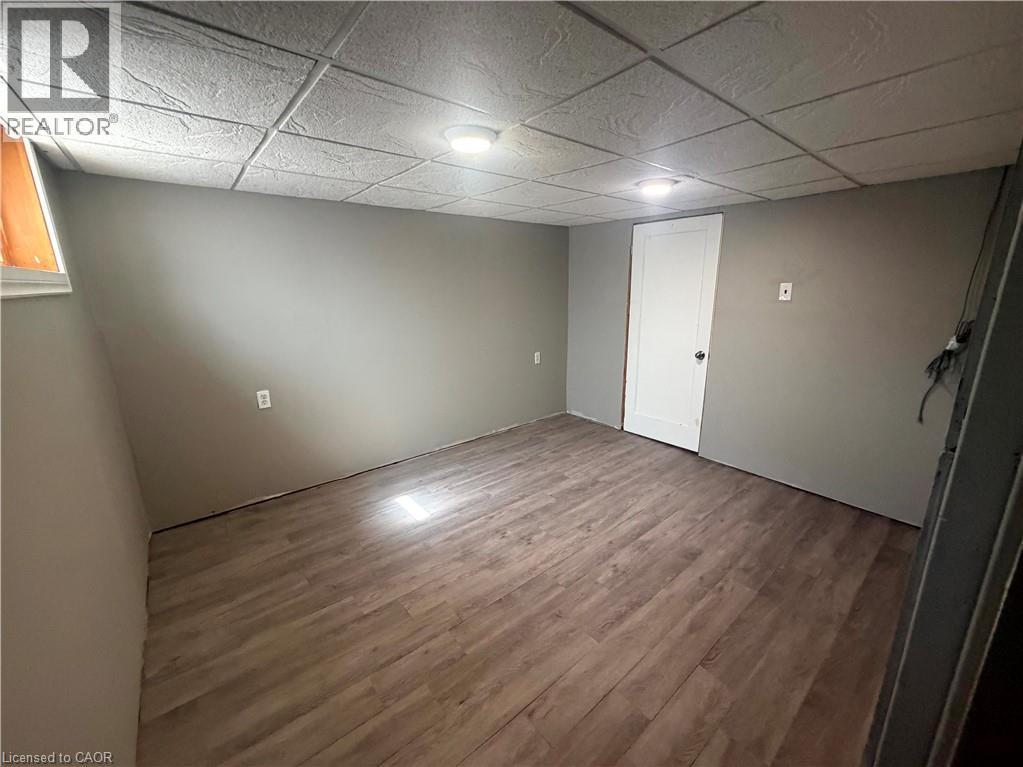 95 East 35Th Street, Hamilton, ON - Indoor