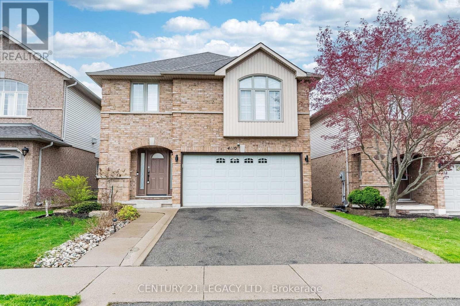 4110 Forest Run Avenue, Burlington, ON - Outdoor With Facade