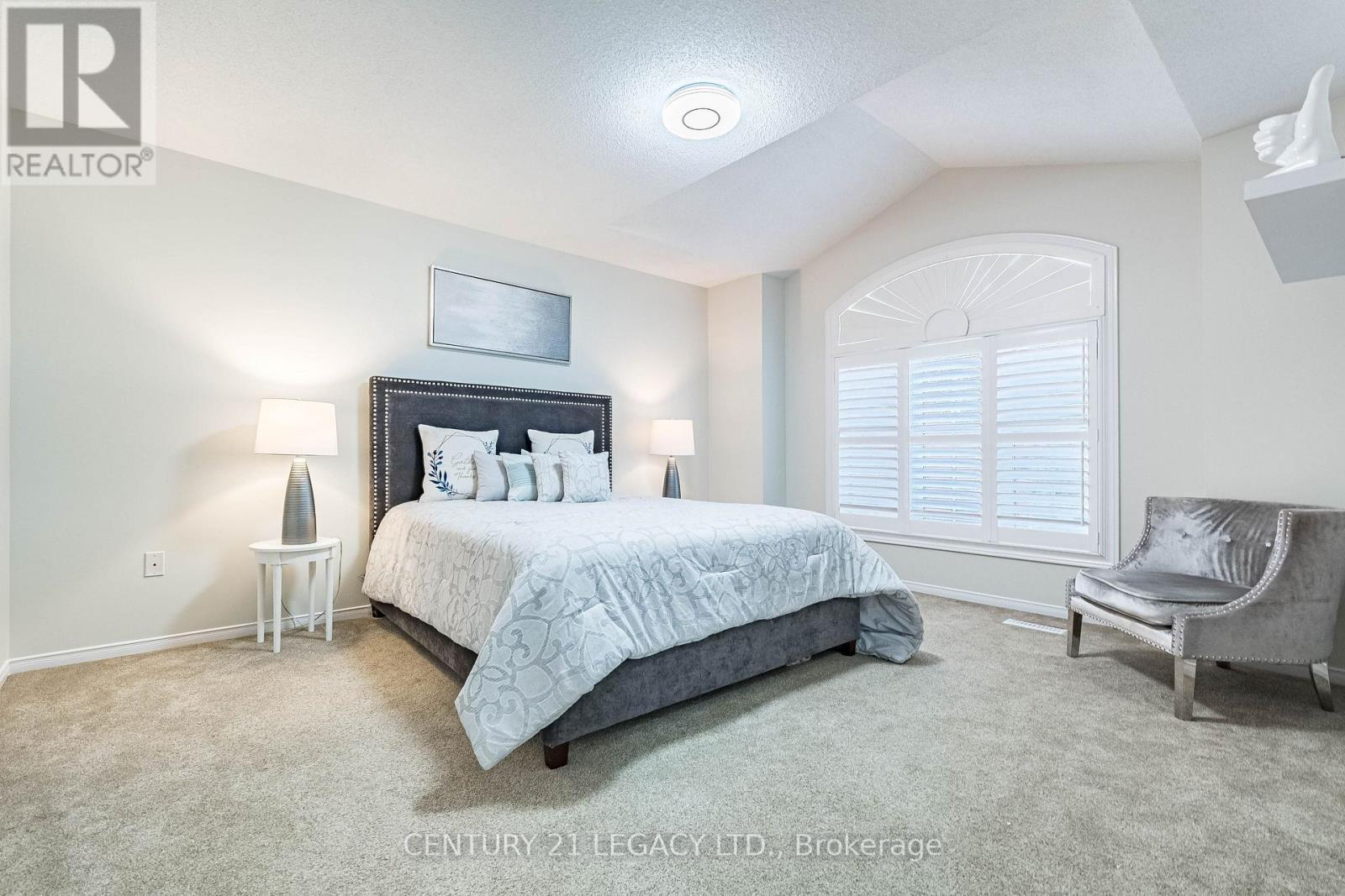 4110 Forest Run Avenue, Burlington, ON - Indoor Photo Showing Bedroom