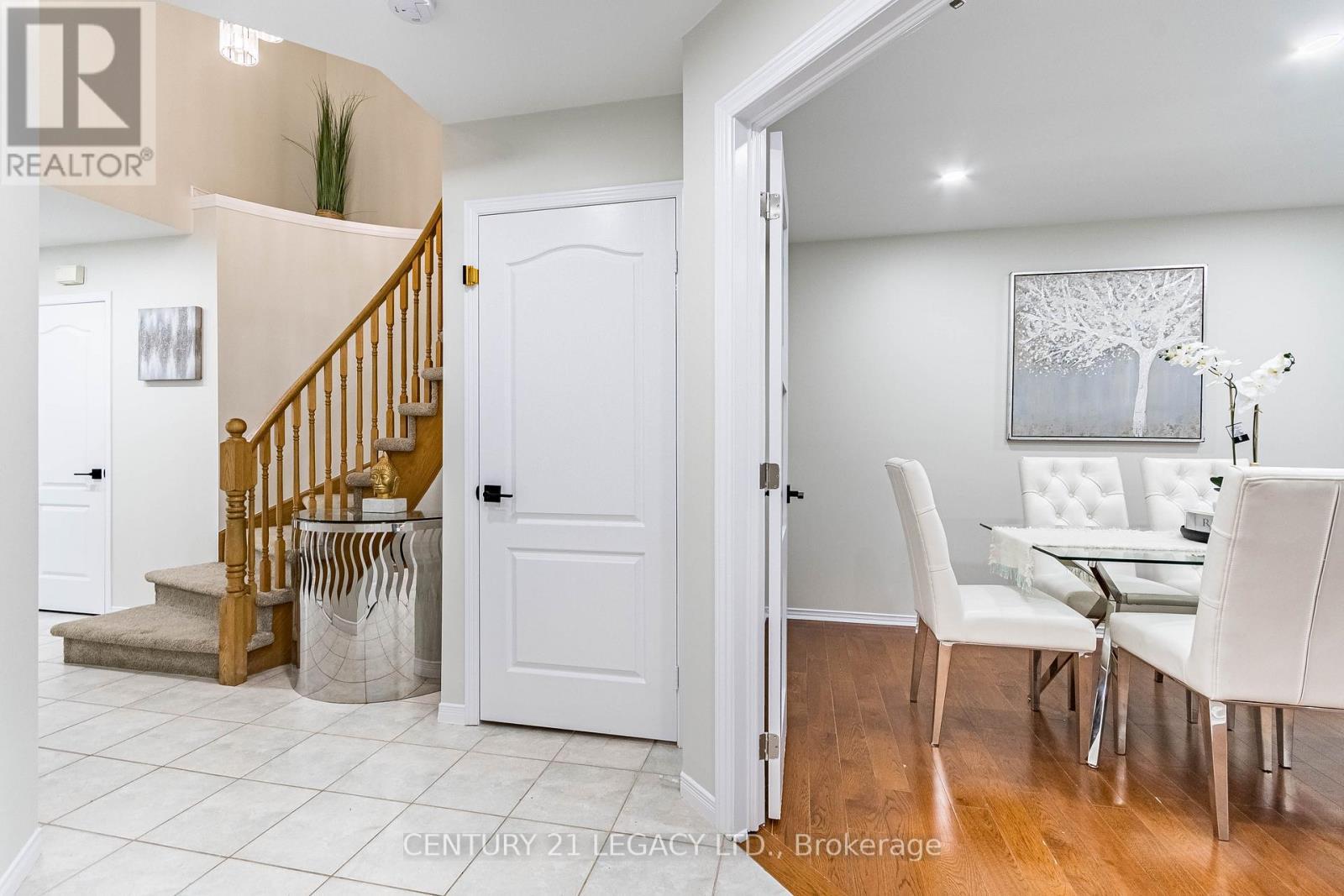 4110 Forest Run Avenue, Burlington, ON - Indoor Photo Showing Other Room