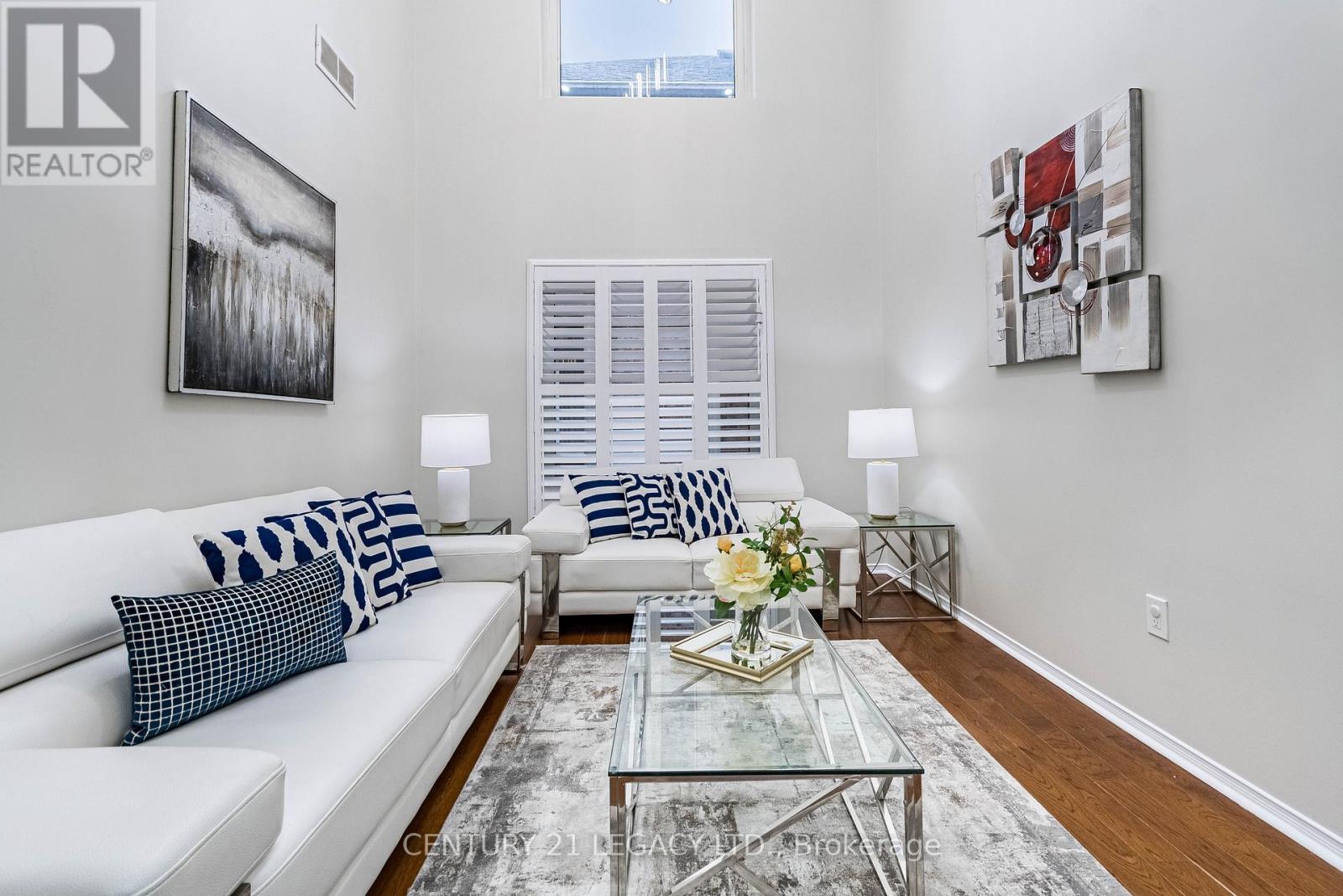 4110 Forest Run Avenue, Burlington, ON - Indoor Photo Showing Living Room